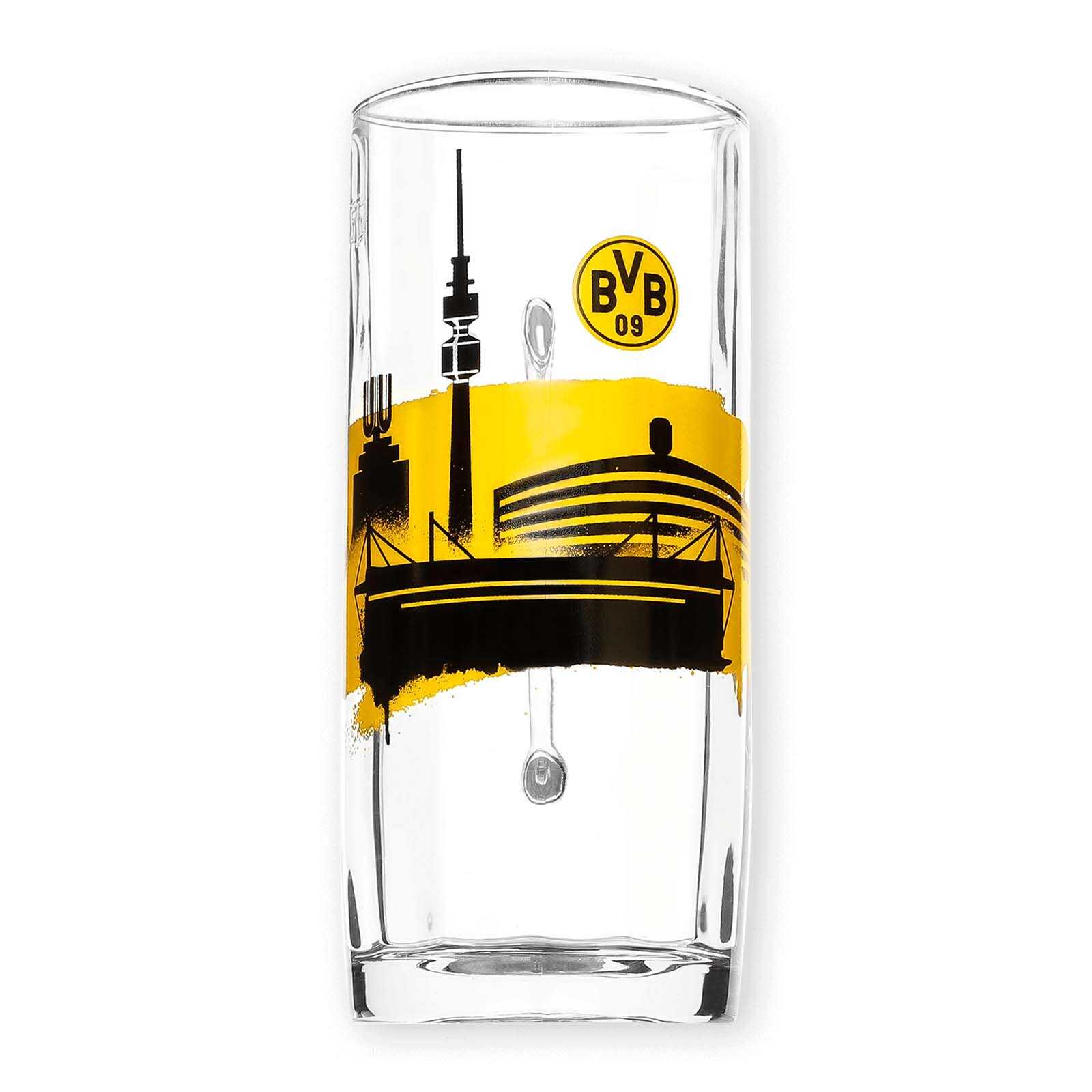 Vorderansicht des BVB Bierglas Skyline (0,5l) mit schwarzgelber Skyline-Grafik und BVB-Emblem. Das Glas zeigt Wahrzeichen Dortmunds.