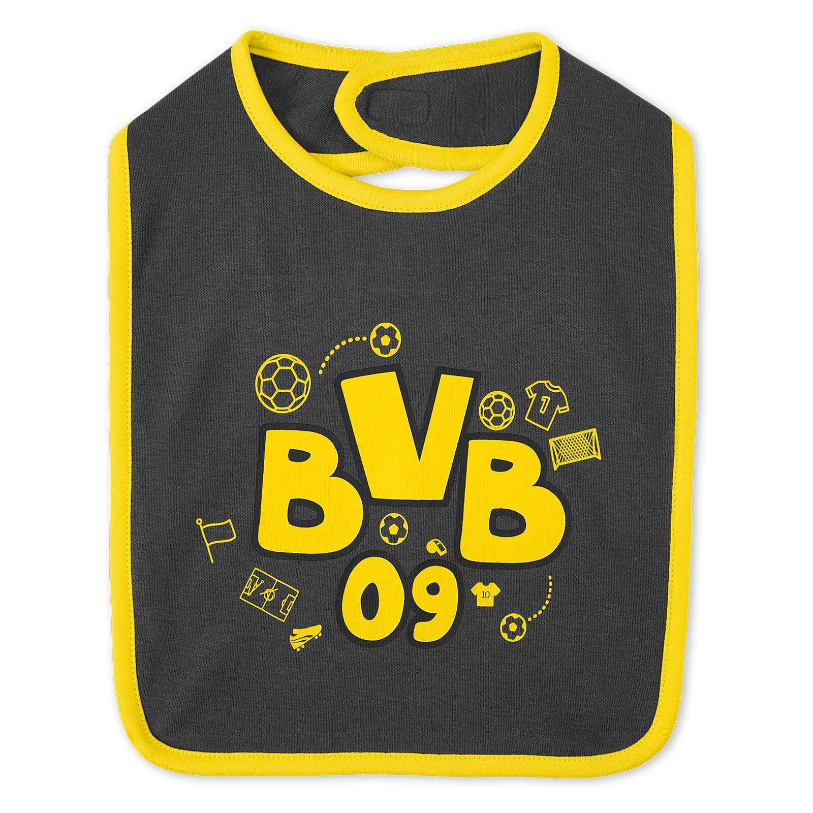Vorderansicht eines schwarzgelben BVB Lätzchens (2er Set) mit gelbem "BVB 09" Schriftzug und Fußballmotiven auf dunklem Grund.