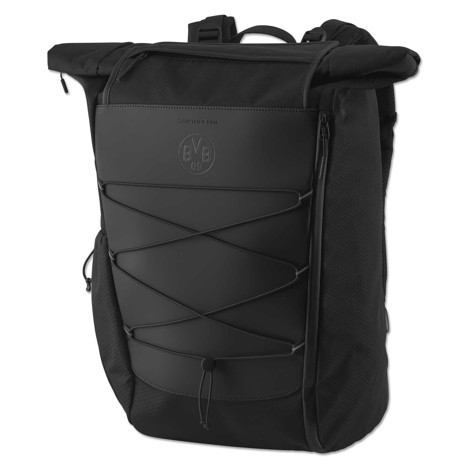 Vorderansicht des schwarzen BVB X Kapten & Son Banff All Black Rucksacks mit BVB-Emblem auf der Front und auffälliger Schnürung.