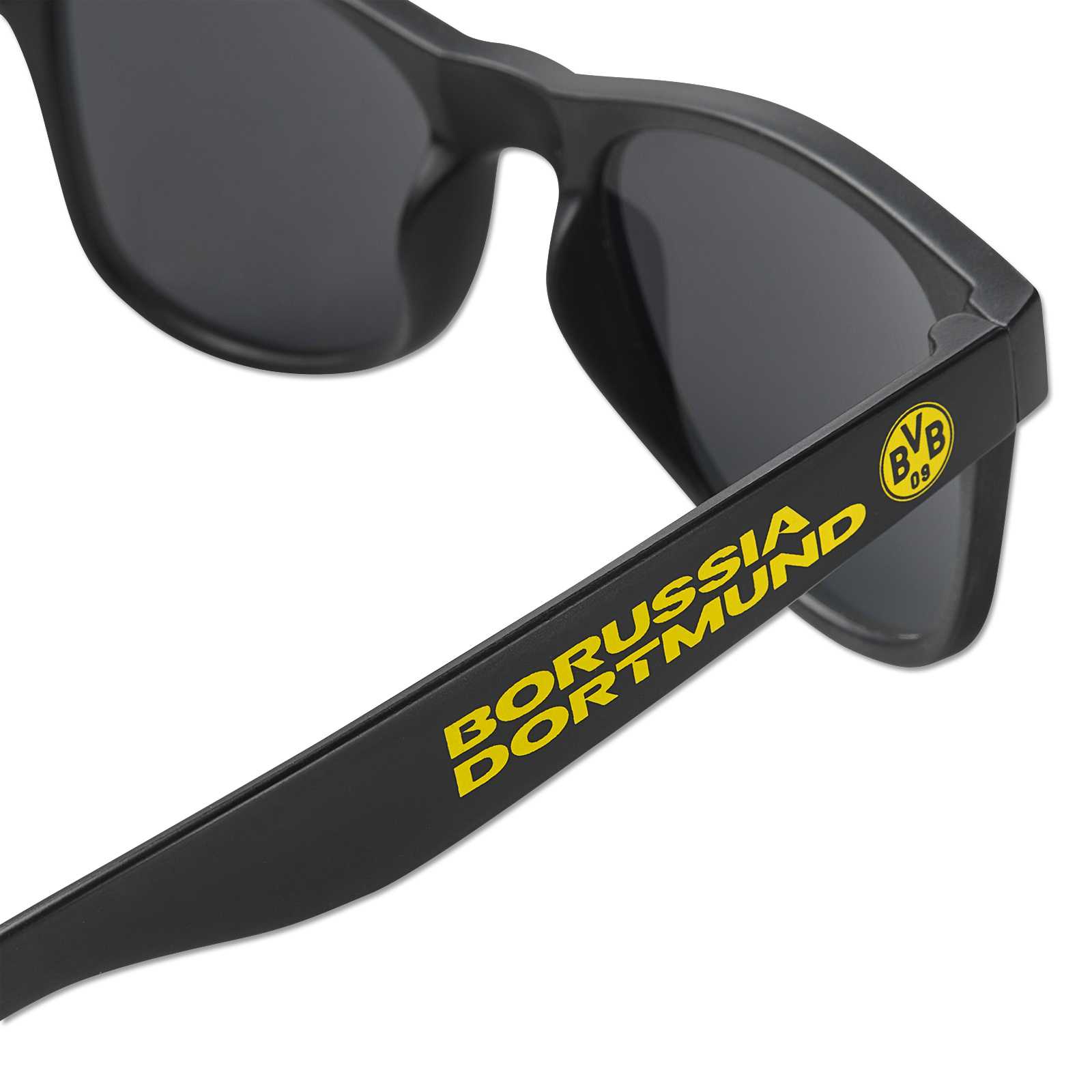 Detailansicht der schwarzgelben BVB Fanbrille mit gelbem BVB-Emblem und "Borussia Dortmund"-Schriftzug auf dem Bügel.