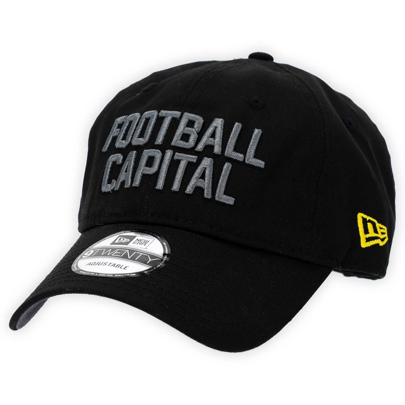 Schwarze BVB-Kappe von vorne mit grauem Football Capital Print.