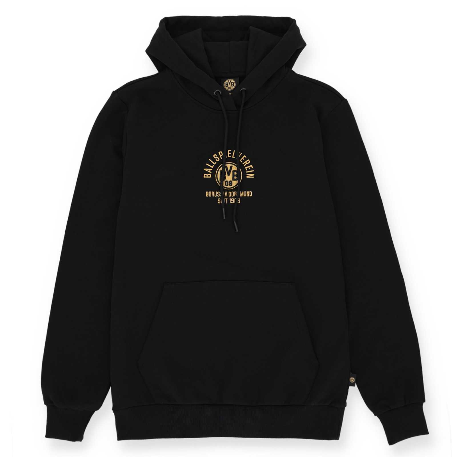 Vorderansicht des schwarzen Hoodies mit Kängurutasche mit goldenem BVB-Emblem auf der Brust, umrahmt vom Schriftzug Ballspielverein Borussia Dortmund seit 1909.