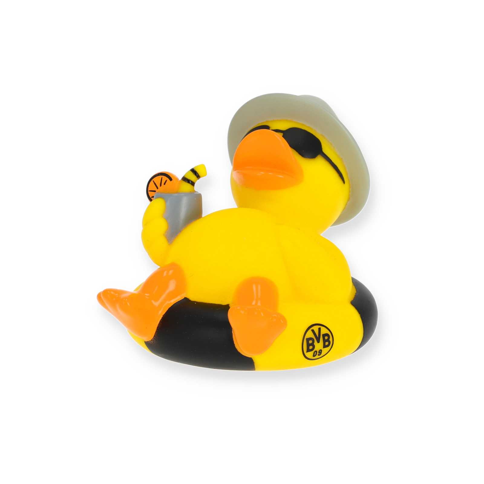 Vorderansicht der gelben Badeente, die mit grauem Hut, schwarzer Sonnenbrille und Getränk in der Hand in einem schwarzgelbem Schwimmring mit BVB-Emblem sitzt