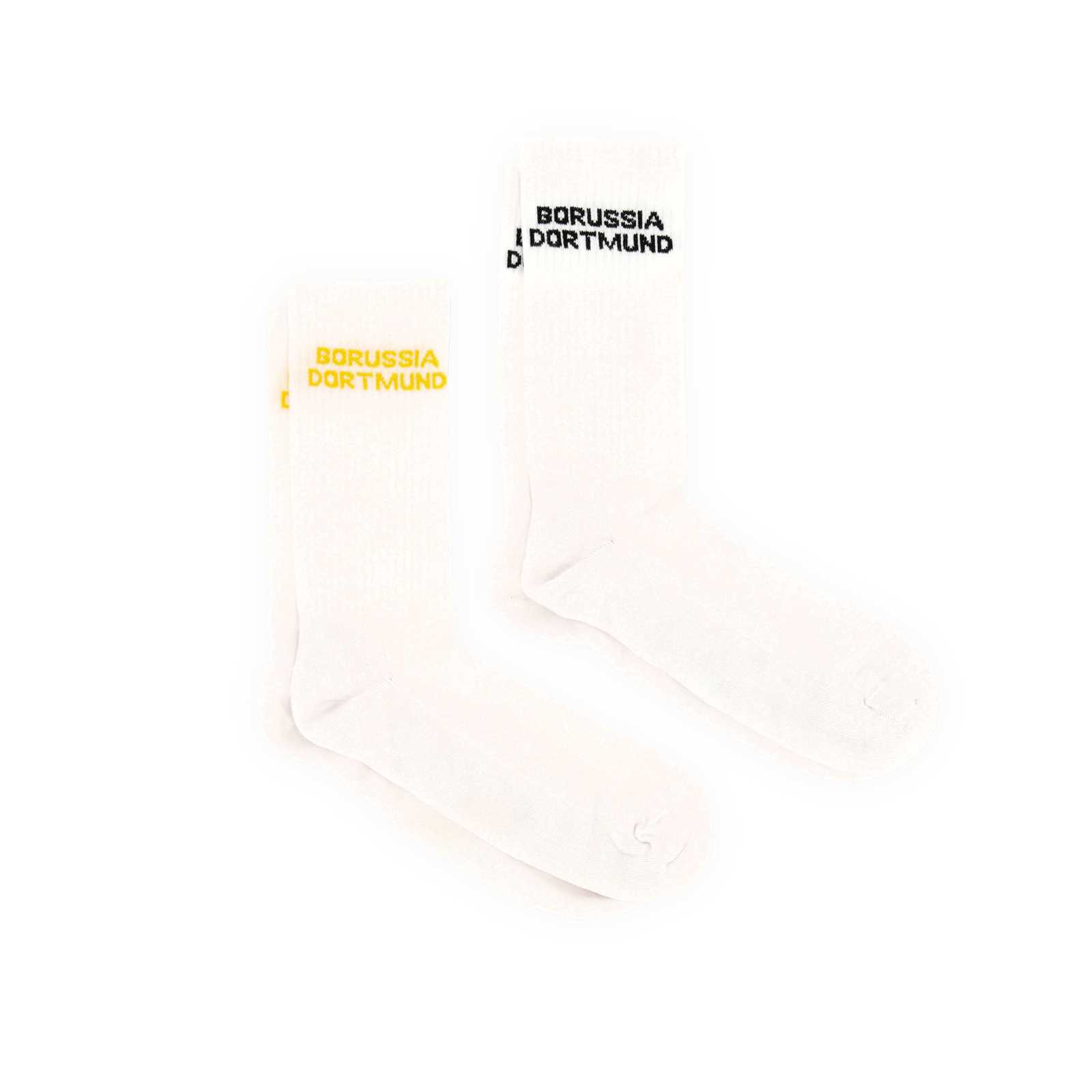 Die weißen BVB-Socken mit Borussia Dortmund Schriftzug jeweils in gelb und in schwarz pro Paar.