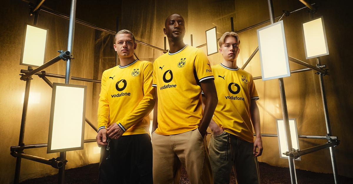 Drei Profis in den neuen BVB-Heimtrikots 26/26